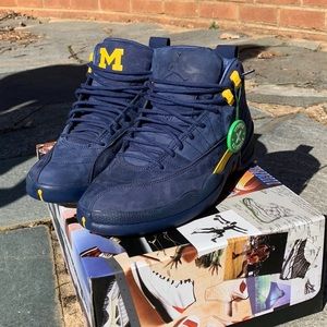 Jordan 12 Retro (Michigan)